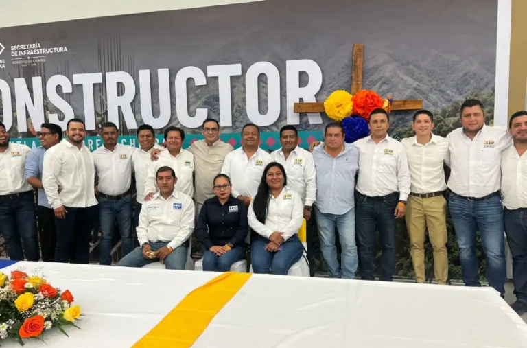 Ingenieros chiapanecos refrendan compromiso con el desarrollo de Chiapas