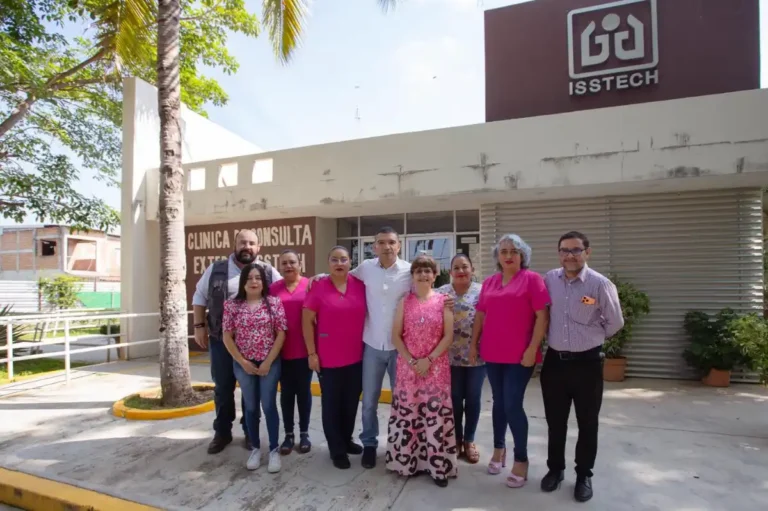 Fortalece Isstech atención médica con recorrido en Clínica Villaflores