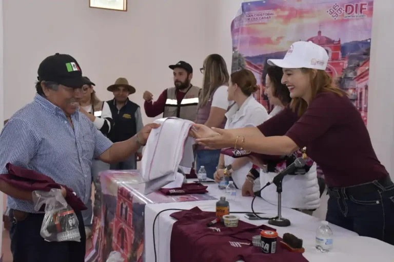 Gobierno de San Cristóbal dignifica labor de aseadores de calzado