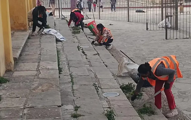 Refuerzan limpieza en espacios emblemáticos de San Cristóbal