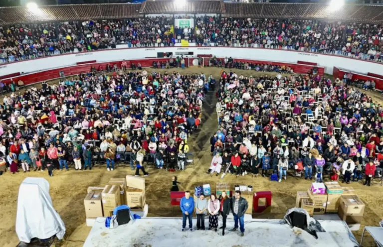 Más de 6 mil madres celebran su día junto al Ayuntamiento y DIF Municipal