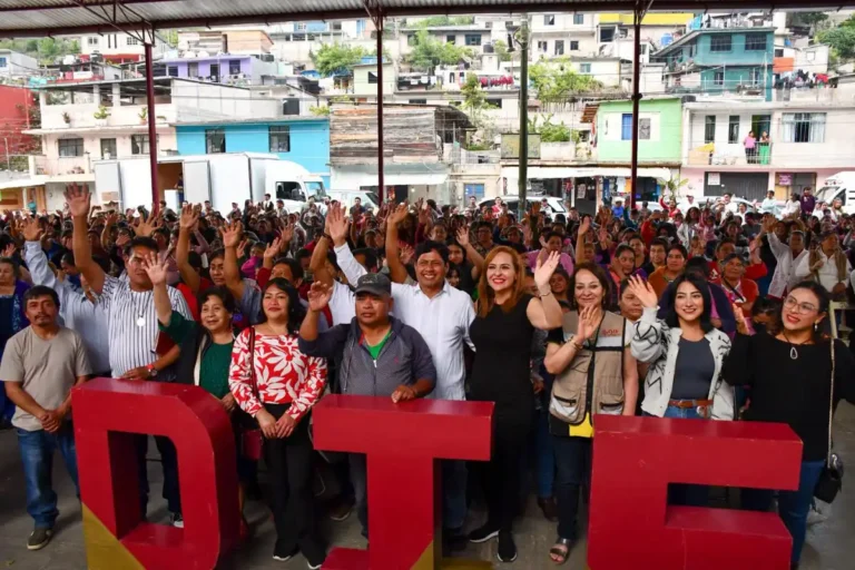 Encabeza Fabiola Ricci emotiva celebración del Día de las Madres en la zona sur de San Cristóbal