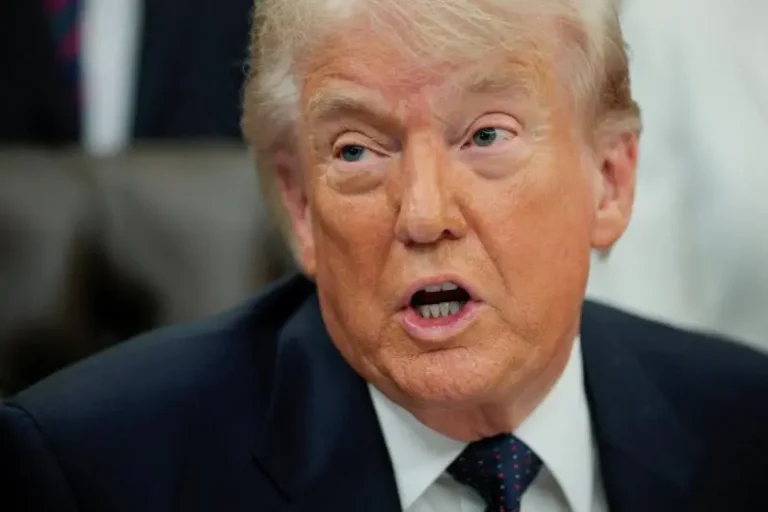 Trump reúne a su gabinete en Campo David para discutir sobre Irán; advierte nuevos ataques