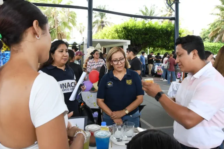 Realiza UNACH la 6ª Feria de Negocios en Tapachula