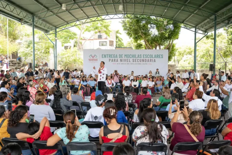 Eduardo Ramírez impulsa mejores condiciones para estudiantes con infraestructura y apoyos escolares