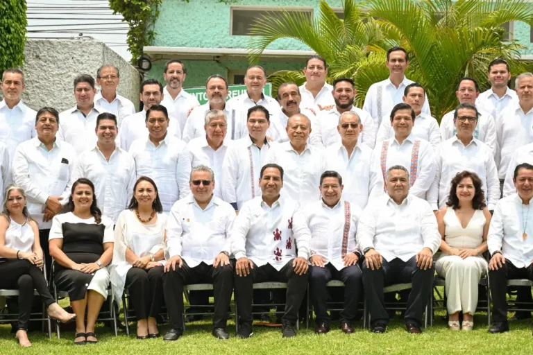 Eduardo Ramírez fortalece la certeza jurídica en Chiapas con convenio entre el Gobierno del Estado y notariado