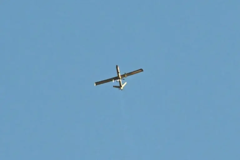 EU derriba drones iraníes cuando la guerra en Oriente Medio cumple 100 días