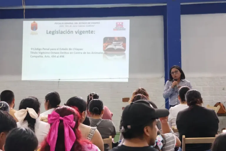 FGE imparte plática de prevención de maltrato y crueldad en agravio de animales de compañía