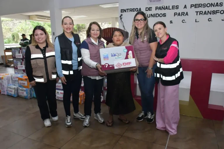 DIF Municipal fortalece apoyo a familias con entrega de pañales para grupos vulnerables