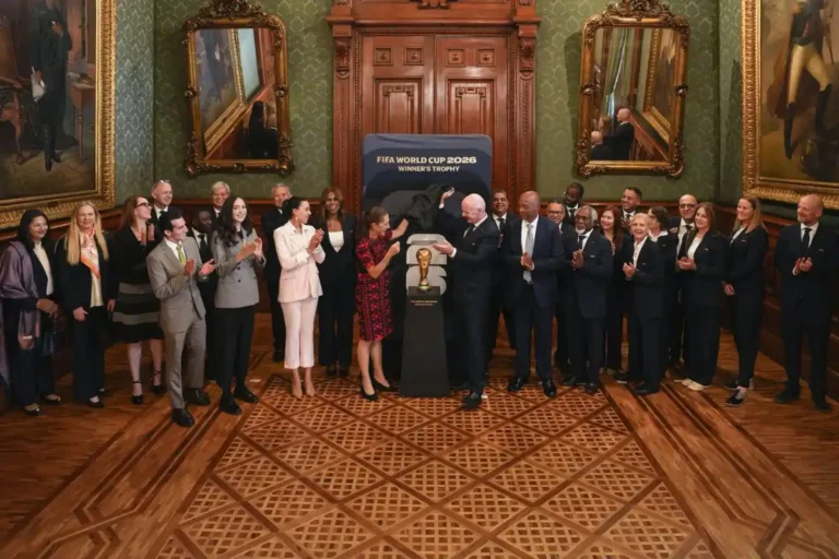 Recibe y da la bienvenida la presidenta Claudia Sheinbaum a Gianni Infantino