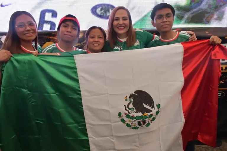Parque Central reúne a familias sancristobalenses en jornada de convivencia y apoyo a la Selección Mexicana