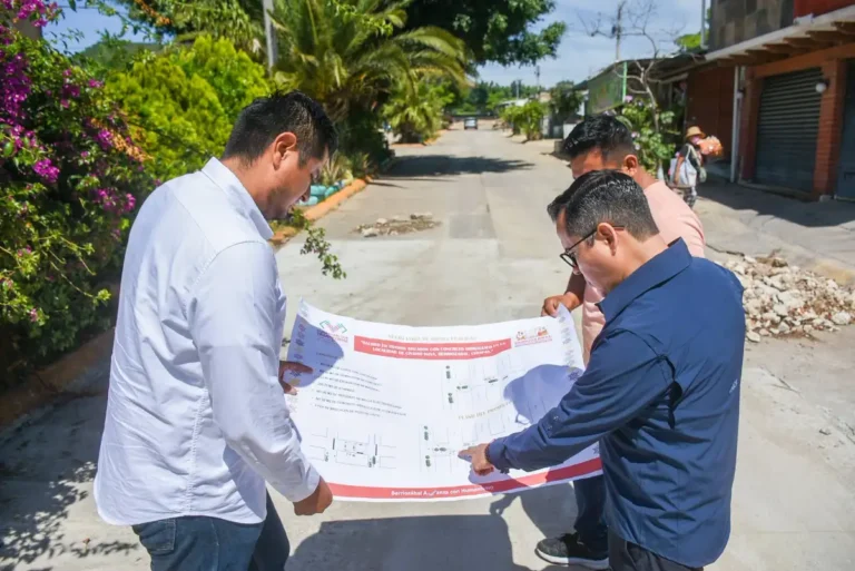 Supervisa Jorge Acero avances de trabajos de bacheo en Ciudad Maya