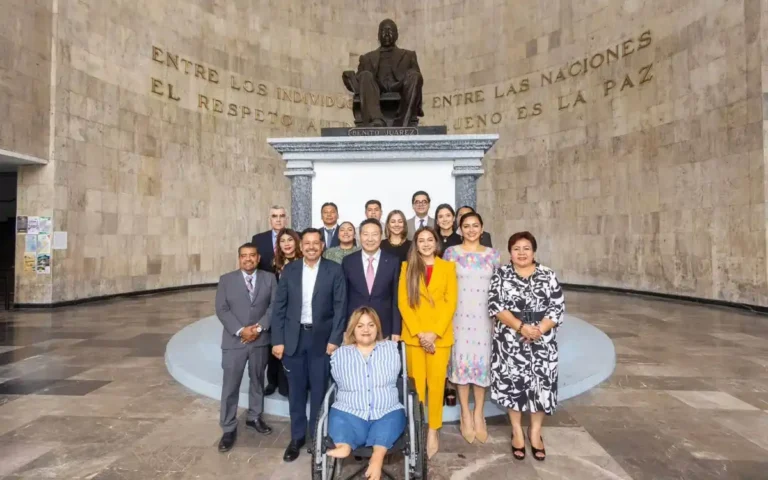 Embajador de China en México elogia Chiapas en su visita al Congreso