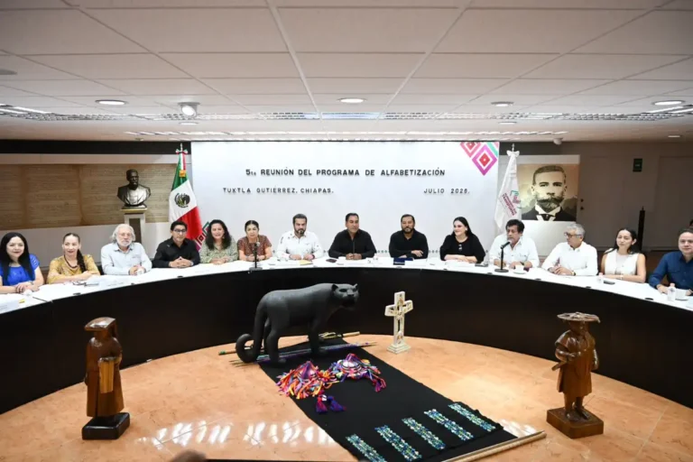 ERA encabeza quinta reunión del Gabinete de Educación y refrenda meta de alfabetización