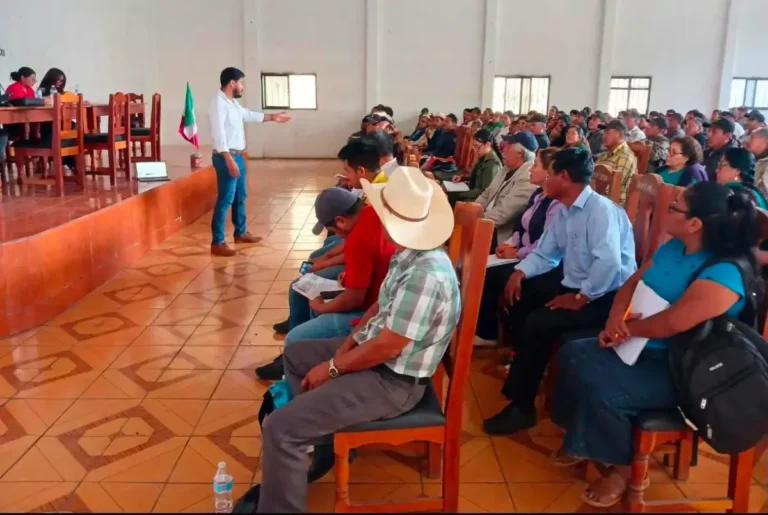 Fiscalía de Distrito Sierra Mariscal imparte pláticas de prevención del delito