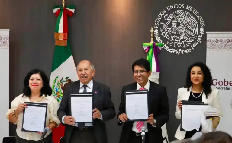 Participa IAP Chiapas en la firma de convenio de colaboración nacional entre el Inafed e INAP