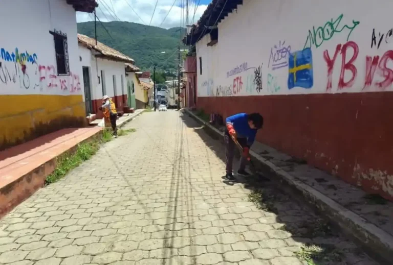 Limpia Municipal refuerza acciones de mantenimiento en el Barrio de El Cerrillo