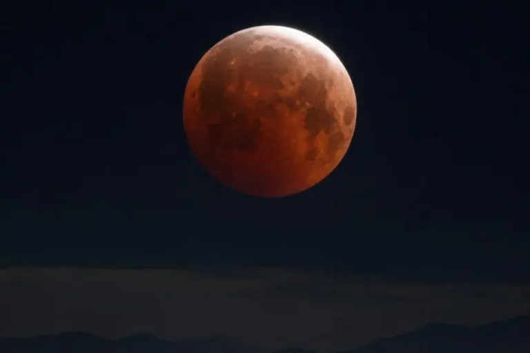 Eclipse lunar agosto 2026: fecha y a qué hora ver la Luna de sangre en México