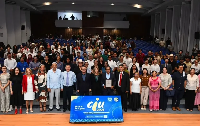 Reconocen a Francisco Guevara Hernández como Profesor Invitado de la Universidad de Las Villas, Cuba