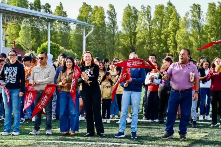 Impulsa Fabiola Ricci rehabilitación de cancha de fútbol americano
