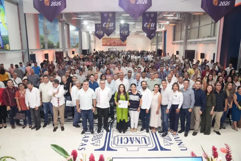Anakaren Gómez Zuart presenta con éxito la conferencia “La Ruta de las Culturas Mayas” en la CIU 2026