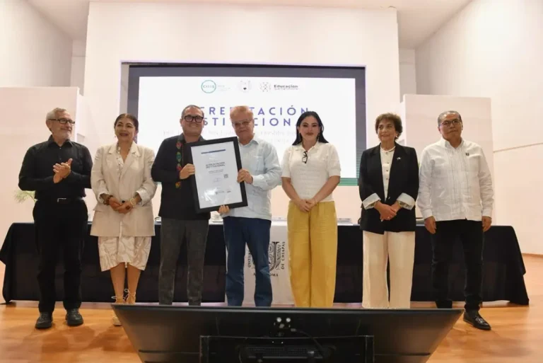 Recibe UNACH Acreditación Institucional de los CIEES