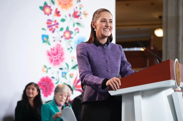 En cinco años, aumentó en 7 millones el número de mexicanos con agua entubada en su vivienda: presidenta